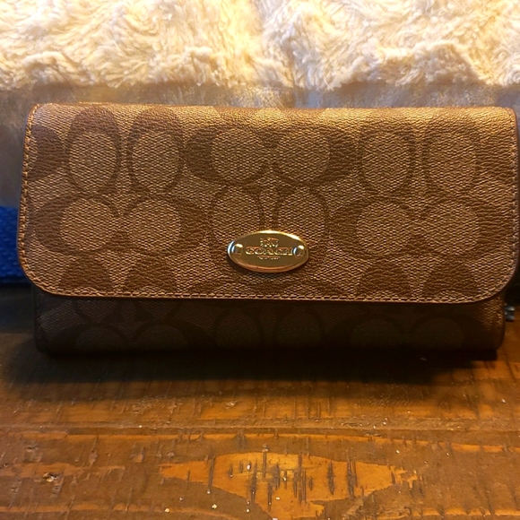 Coach wallet